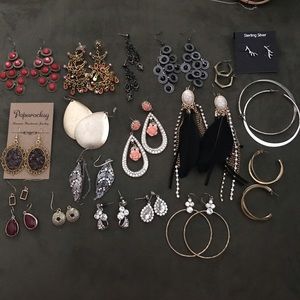40 piece jewelry bundle